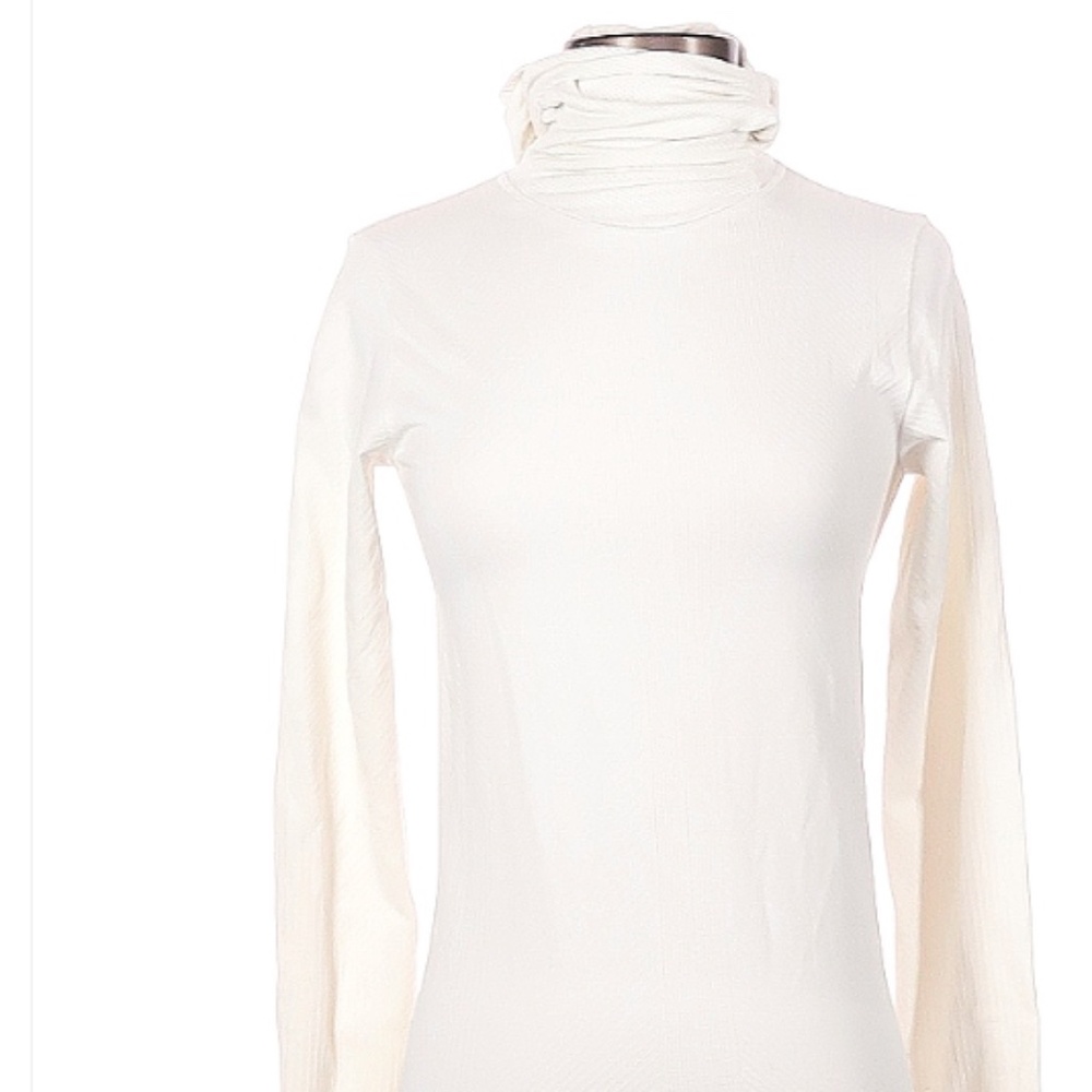 Like New Athleta long sleeve top
